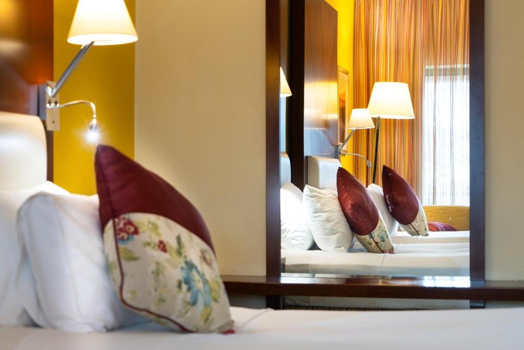 هتل کورال دبی دیره